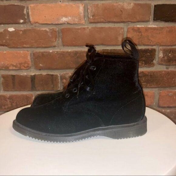 Dr. Martens Black Velvet Combat Boots Size 6
